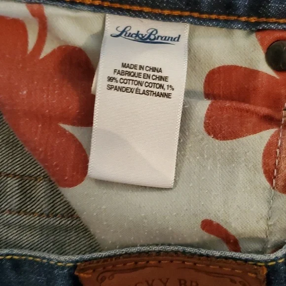 Lucky Brand Abby Double Roll Mid Rise Blue Denim Shorts Size 6/28 - Picture 6 of 9